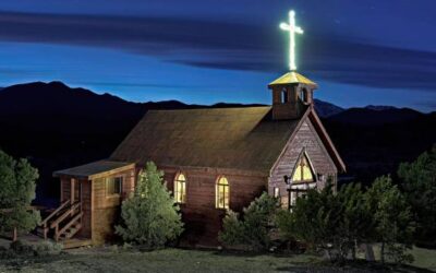 Light painting 101: Transforming a wooden church with light